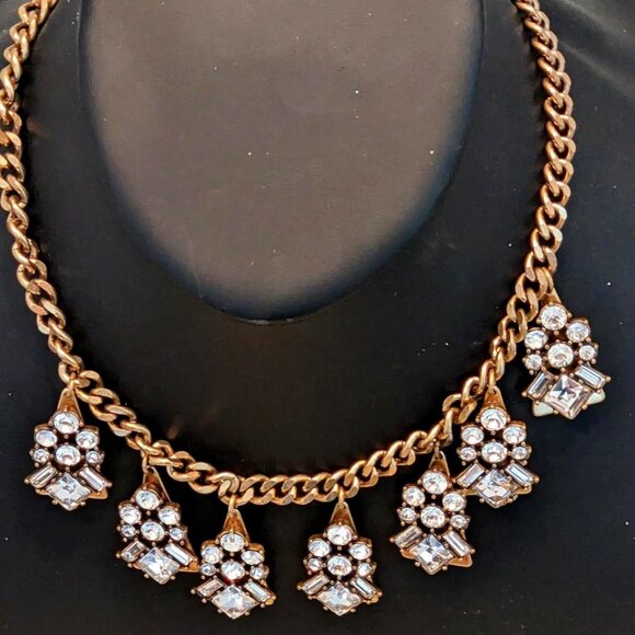 JEWELMINT Jewelry - STATEMENT NECKLACE CRYSTAL GOLD TONE     NOWT